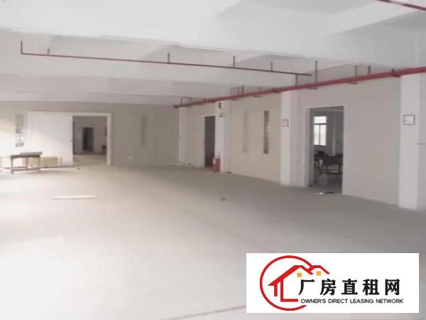 
		现成一楼厂房1000平方米出租，装修水电齐全
	