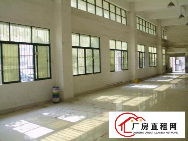 
		现成一楼厂房1000平方米出租，装修水电齐全
	