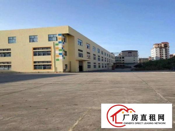 
		空厂房随时可以生产10000标准楼房出租
	