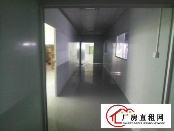 
		三江工业区分租现成装修二楼
	
