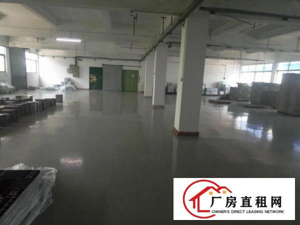 
		三江工业区分租现成装修二楼
	