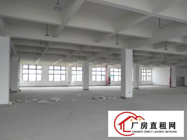 
		横沥石涌标准厂房一楼760平水电齐全招工易形象好
	