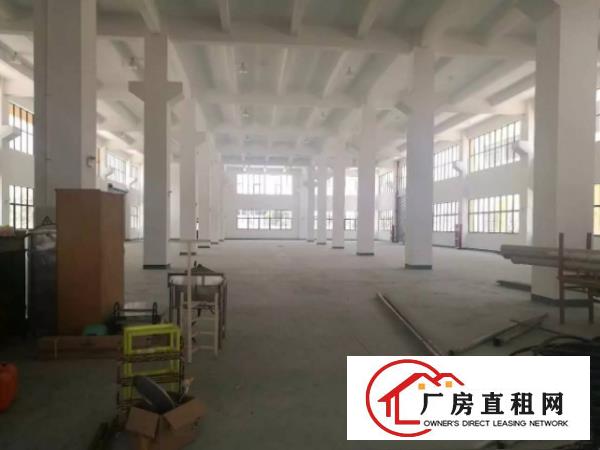 
		横沥隔坑标准厂房一楼800平水电齐全招工易形象好
	