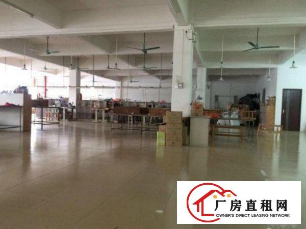 
		东坑标准厂房楼上800平形象好招租
	