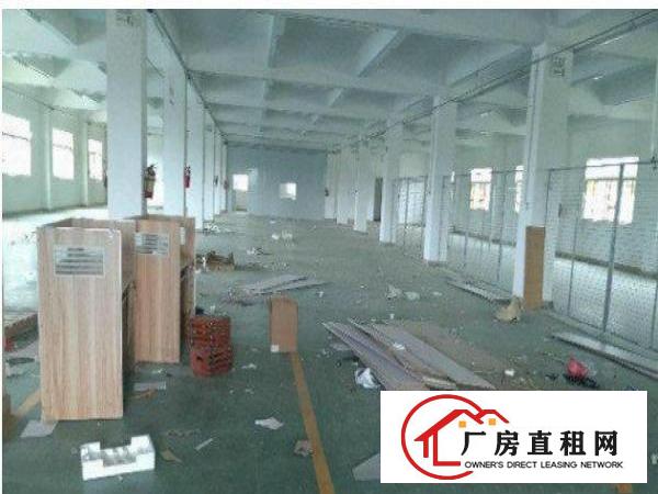 
		楼上便宜租！东坑黄屋楼上厂房800平米空地大
	