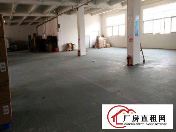 
		桥头莲城新出原房东三楼1000平厂房出租
	