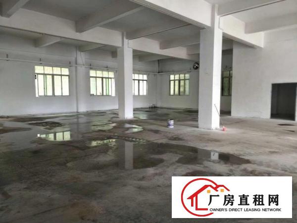 
		桥头镇镇中心空出标准厂房三层现成水电装修3600平
	
