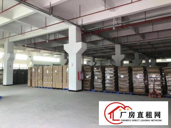 
		东部快速边消防喷淋牛角位标准厂房15200平方
	