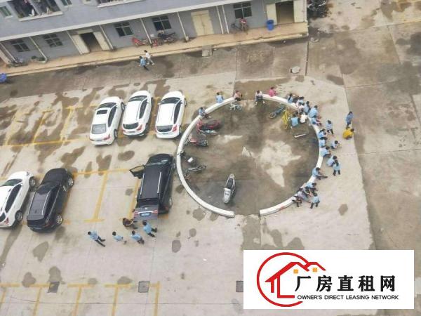 
		空地大！环境优美！可做小污染园区厂房出租！
	