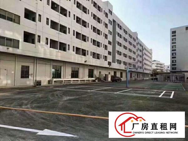 
		镇隆12000平高端大型厂房出租，设备齐全，易招工
	