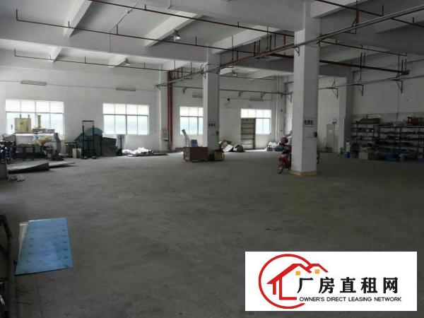 
		新圩约场新出原房东一楼整层面积1100平低价出租
	