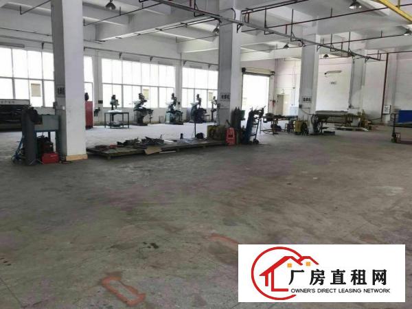 
		新圩约场新出原房东一楼整层面积1100平低价出租
	