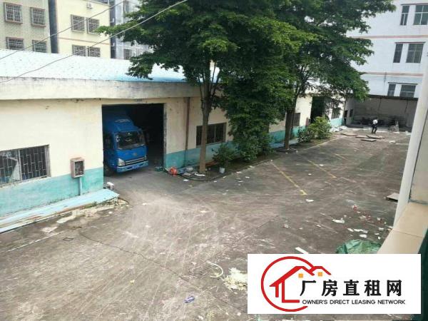 
		原房东厂房2300平方
	