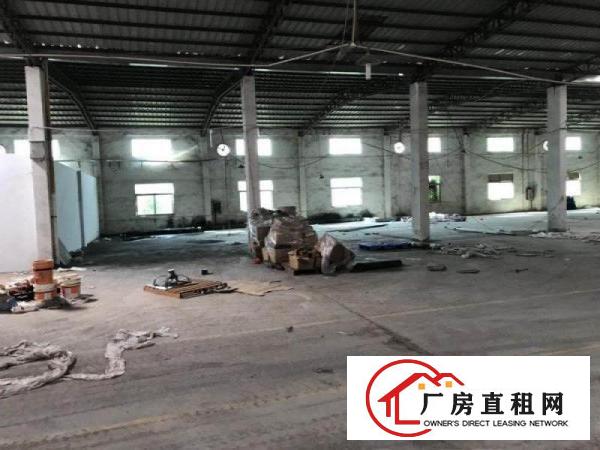 
		镇隆高速出口8米砖墙到顶独院3000平出租。
	
