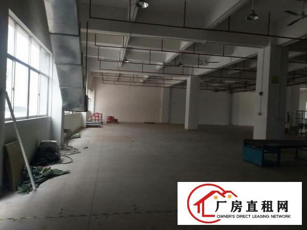 
		惠阳秋长白石标准厂房厂房2600平米
	