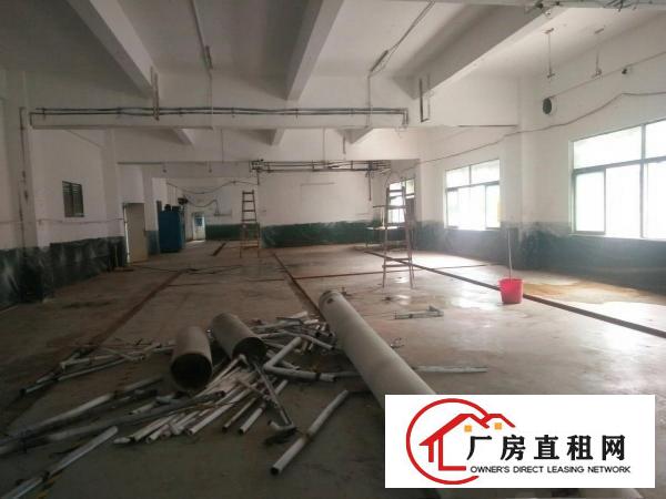 
		惠阳秋长岭湖工业园标准厂房三楼1450平米招租
	