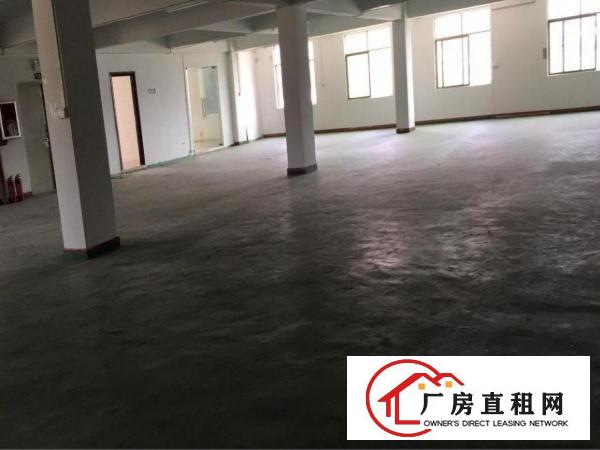 
		秋长原房东3楼2200带精装有消防可分租可办环评
	