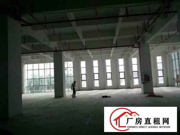 
		秋长茶园港式现代厂房10500平米出租
	