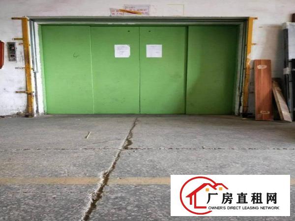 
		大亚湾新出楼上3500平超大货梯水电齐全
	