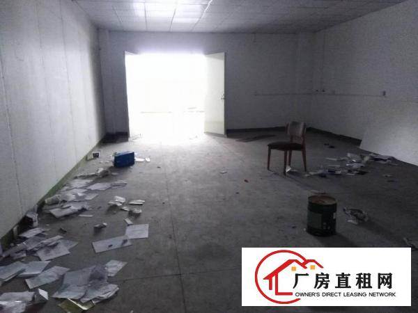 
		大亚湾高速路口1200平电200KVA5吨电梯
	