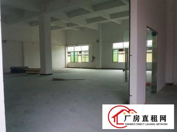 
		大亚湾西区标准厂房一楼1260平方带办公室出租
	