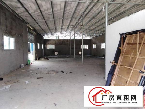 
		原房东独院1000平带宿舍食堂空地500平三相电
	