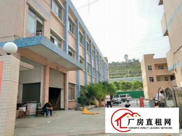 
		陈江镇近白云山村独院4500方标准厂房出租，可分租
	