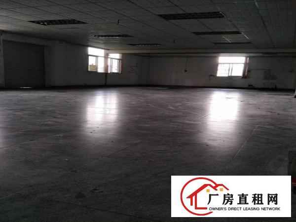 
		仲恺临近高速出口楼上带装修厂房1200出租
	