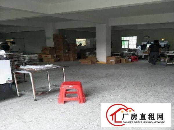 
		陈江五一小学附近标准楼上300平出租带电梯
	