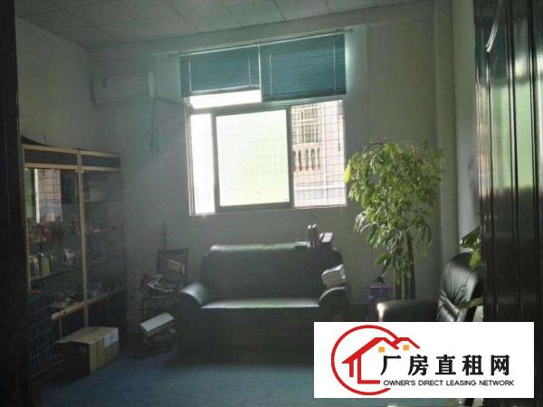 
		仲恺陈江一楼1100平带现成装修标准厂房招租
	