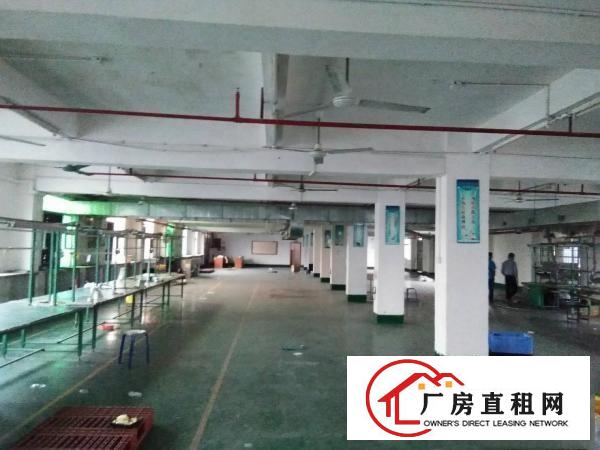 
		陈江五一工业园一楼标准厂房650平方原房东直租
	