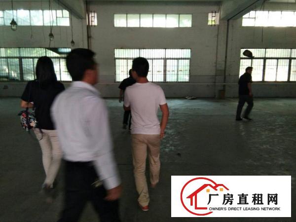 
		平南天好工业园标准厂房一楼层高6米4500平招租
	