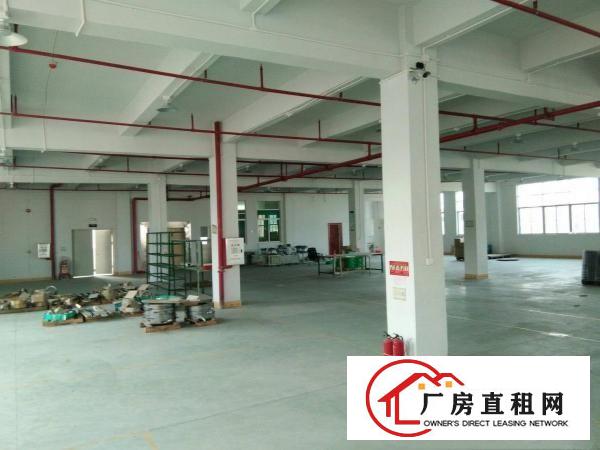 
		平南天好工业园标准厂房一楼层高6米4500平招租
	