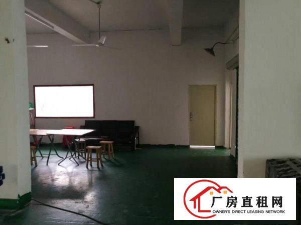 
		惠环仲恺大道旁格林得酒店对面厂房600平米
	