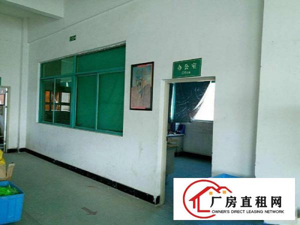 
		仲恺高新区惠环西坑。总面积一万六，一楼6米高带牛腿
	