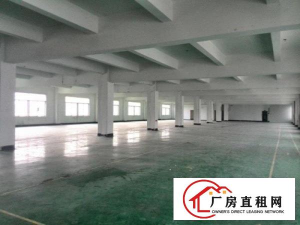 
		平南高速出口旁独院厂房2500出租
	