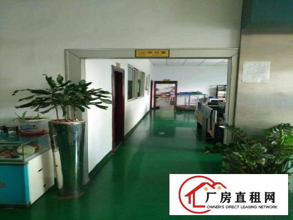 
		仲恺八路高速路口原房东2层共3000平带消防喷淋
	