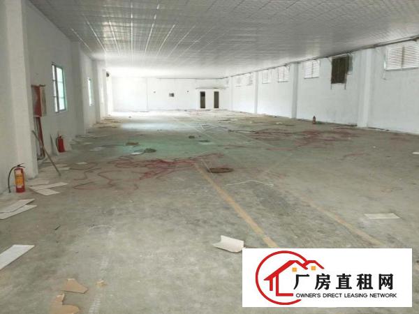 
		潼侨工业区临近大马路边的1000平方厂房出租
	