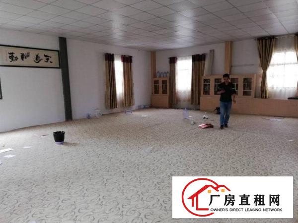 
		1000平独院 4000平独院钢构出租
	