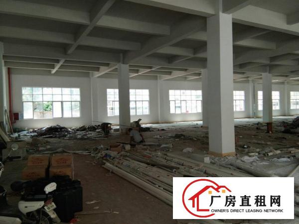 
		潼侨工业园原房东全新标准厂房12000平方招租。
	