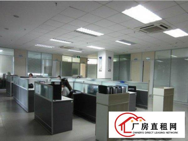 
		长安s358省道楼上1000平米带装修厂房出租
	