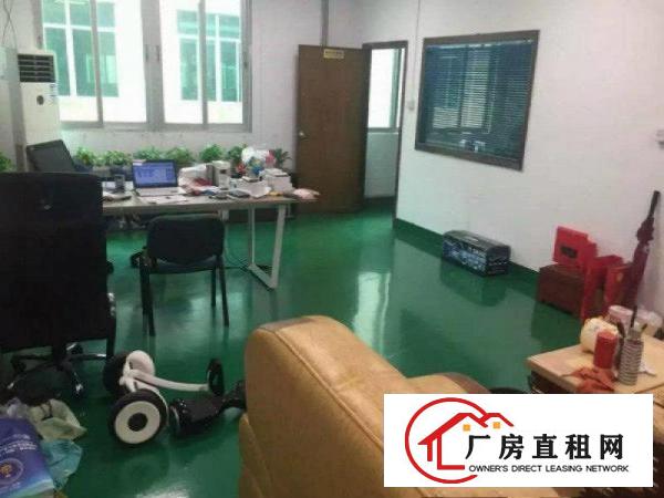
		长安二楼500平方现成装修形象好位置佳招租
	