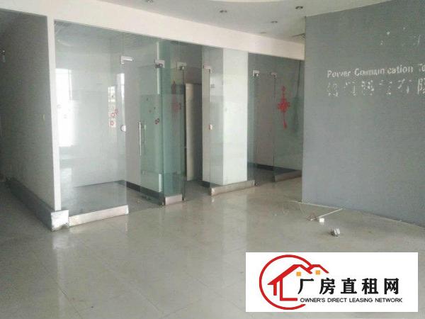
		乌沙新出楼上带装修2700平厂房火爆招租
	