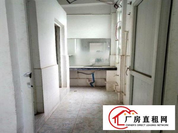 
		乌沙3楼320平厂房招租打包价4800元交通方便
	
