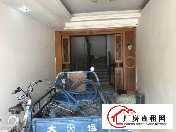 
		锦厦二楼600平，50平起租，接受污染行业
	