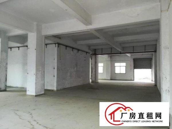 
		乌沙一楼580平厂房招租空地大可进大车行业不限
	