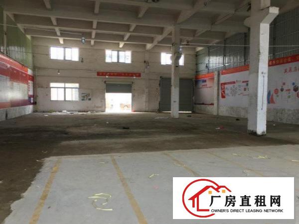 
		乌沙一楼900平厂房招租空地大交通便利可进大车
	