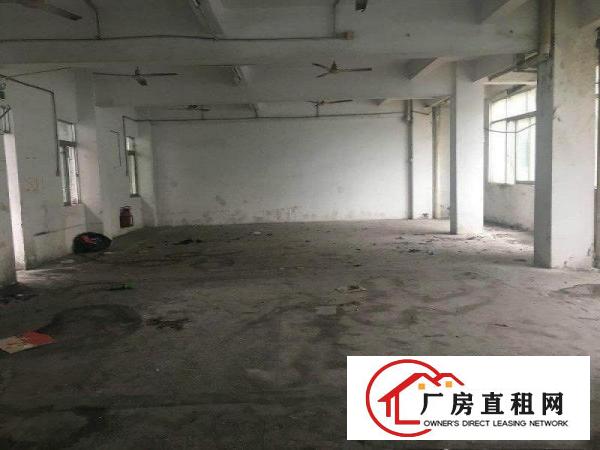 
		乌沙原房东楼上320平精装修地砖带办公厂房招租
	