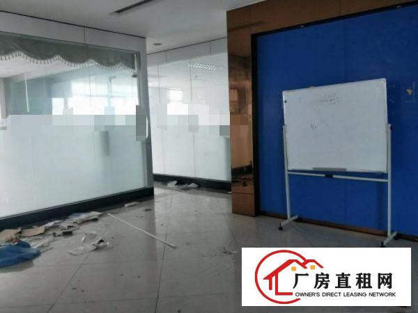 
		厦边楼上新出1400平，带精装办公室
	