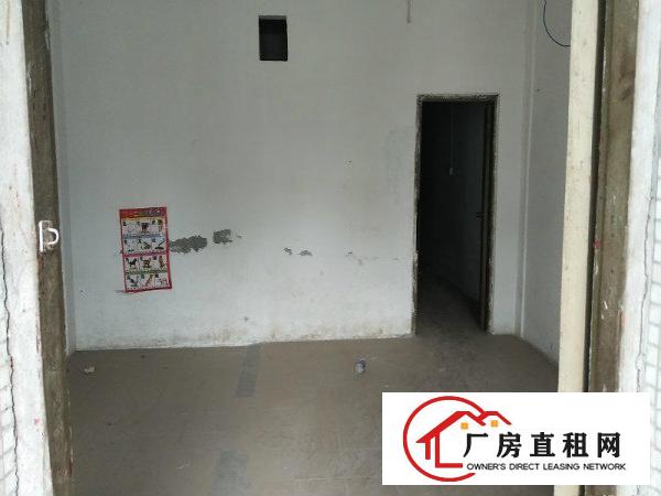 
		涌头二楼1200平厂房招租交通便利停车方便
	